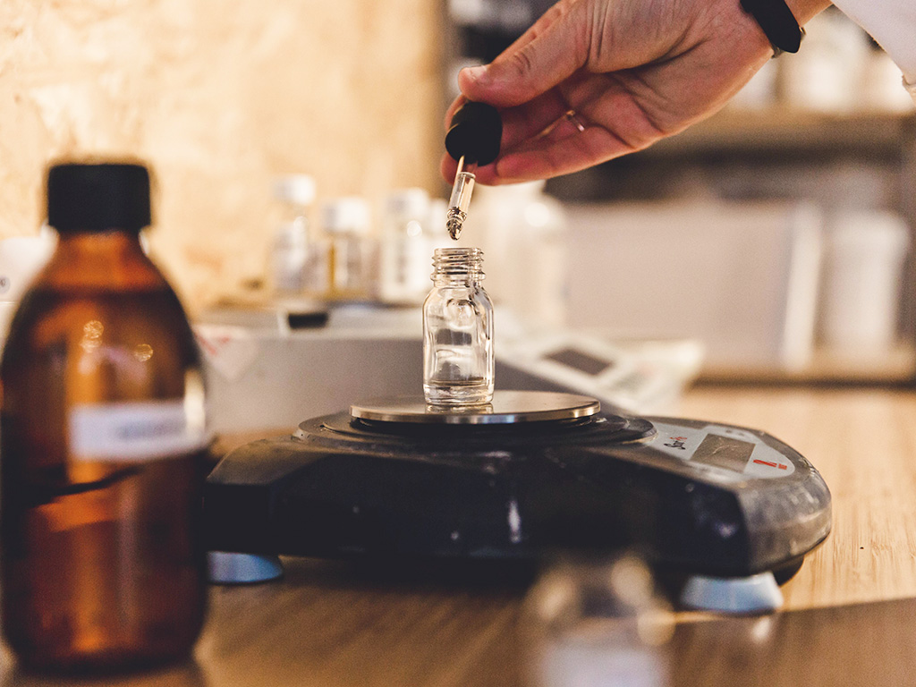 Perfume Laboratory Experimental Perfume Club