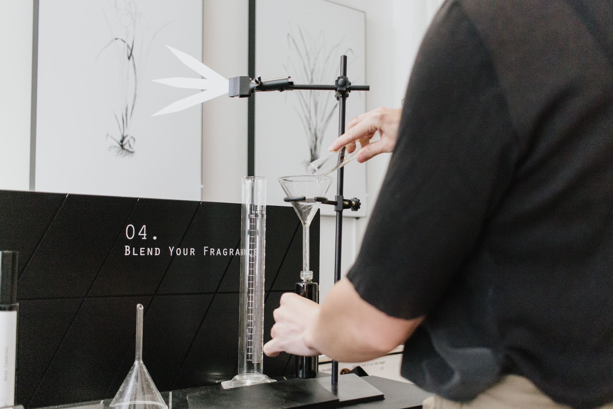 EPC shop blending perfume consultation