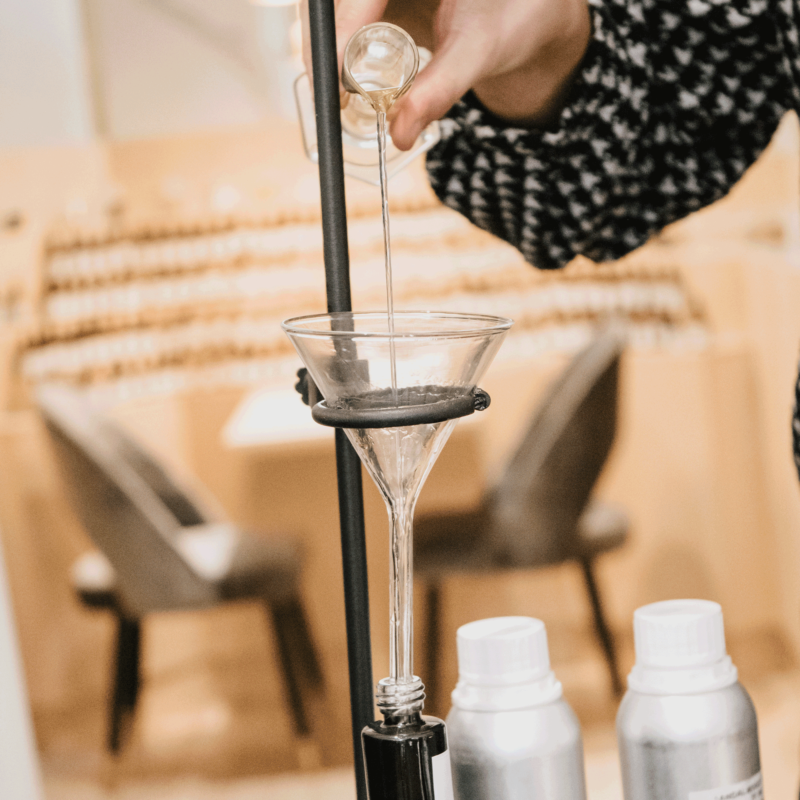 Blending Consultation Experimental Perfume Club
